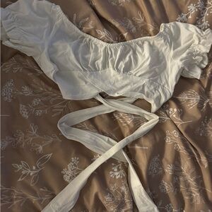 SHEIN White Ruched Tie Front Crop Top with Bib Collar